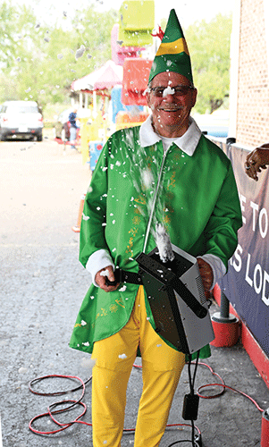 Elks Joe with snow on face web