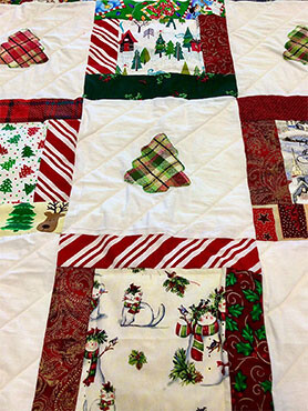 20211203 Quilt Ladies Penitas Aladdin Villas HMiller 07 web